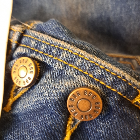 BDG URBAN OUTFITTERS BIB DETAILING DENIM OVERALLS NWT - Picture 12 of 16